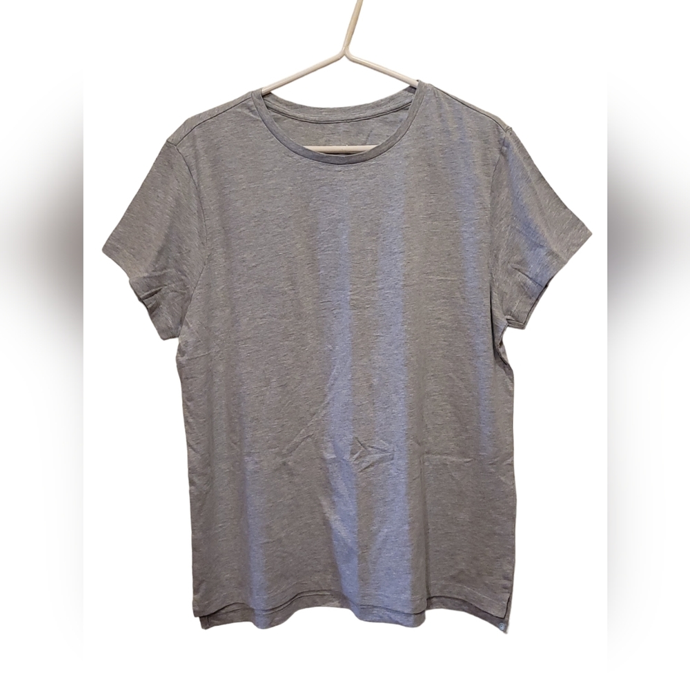 🛍️ BENCH - Crew Neck Tee